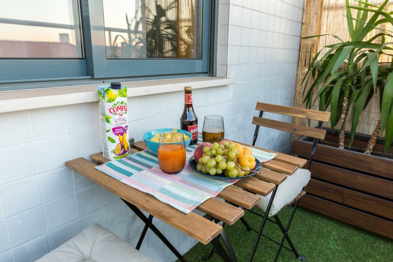 Sunset Relaxing Apt With Terrace, Parking & Bikes Porto Exterior photo